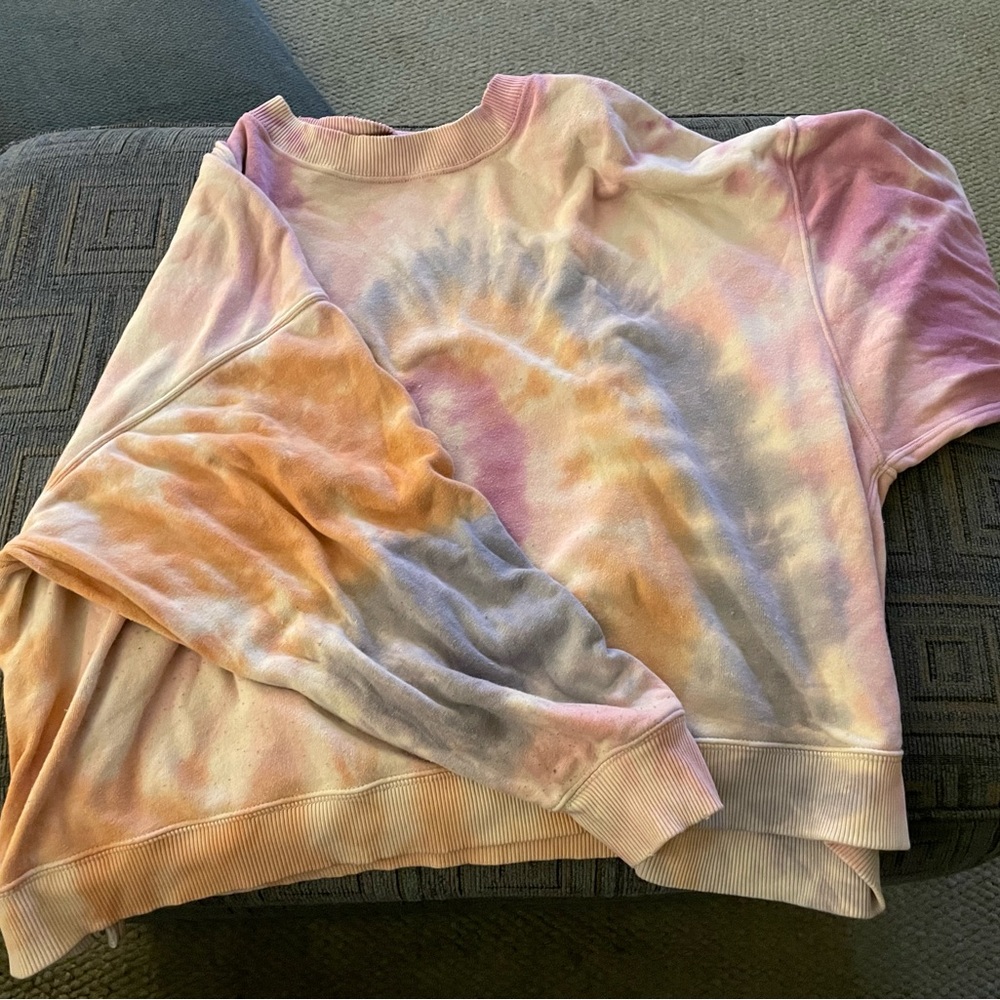 Oversize tie dye cropped crew neck